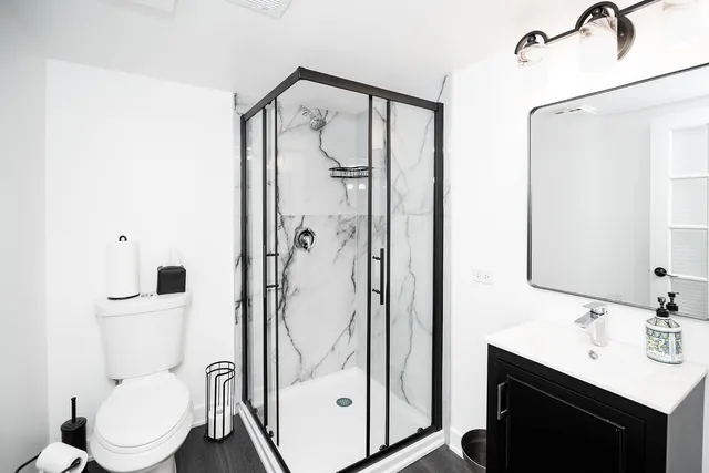 $749,900 | 10656 South Oakley Avenue, Chicago, IL 60643