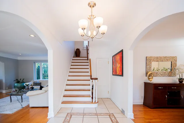 $749,900 | 10656 South Oakley Avenue, Chicago, IL 60643