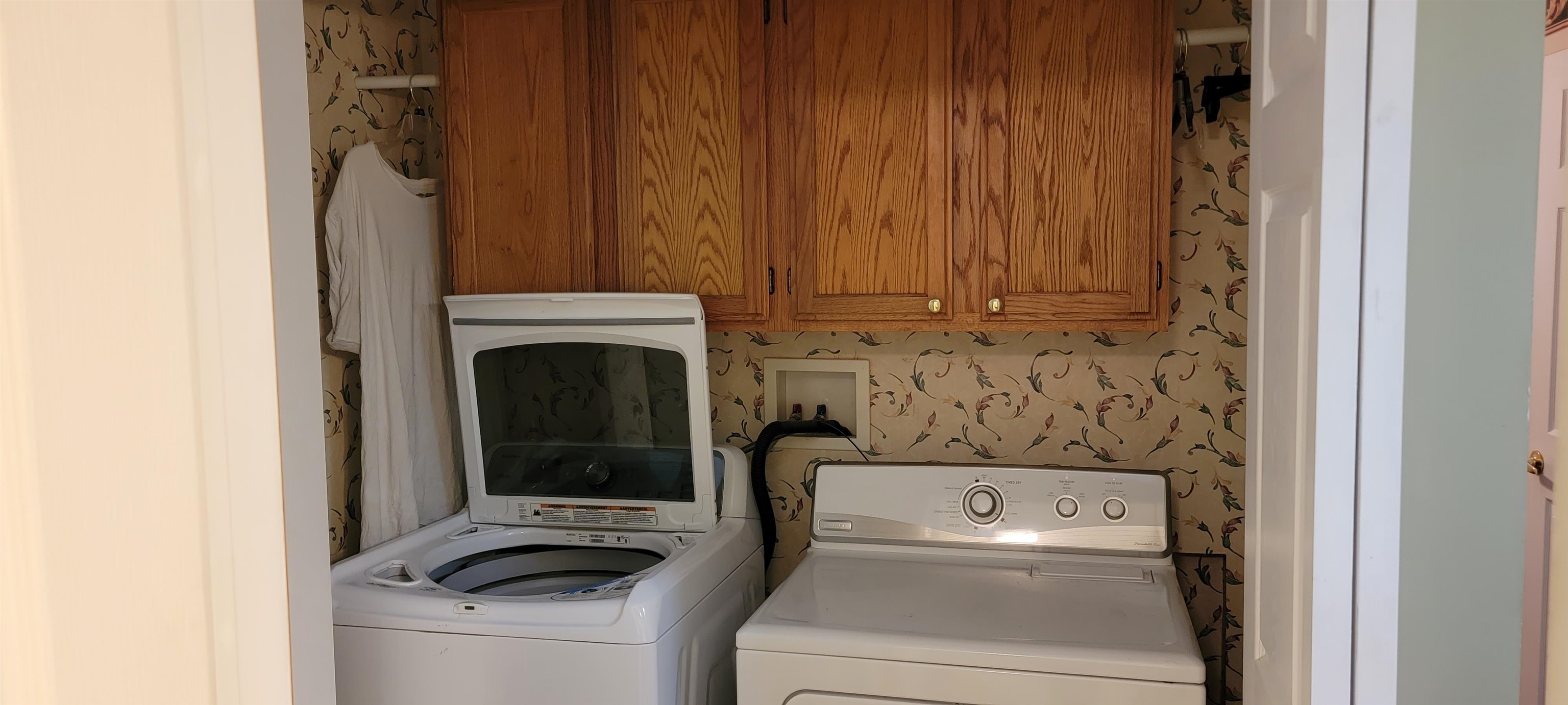 5469 Deland Road Flushing, MI 48433 - Photo 29 of 44 50103972-30.JPG