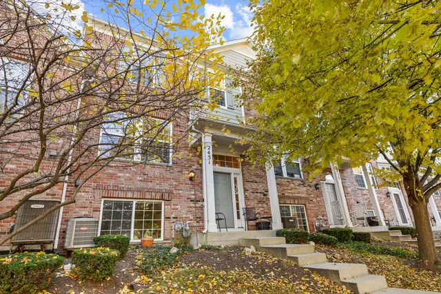 $329,900 | 2451 Anna Way, Elgin, IL 60124