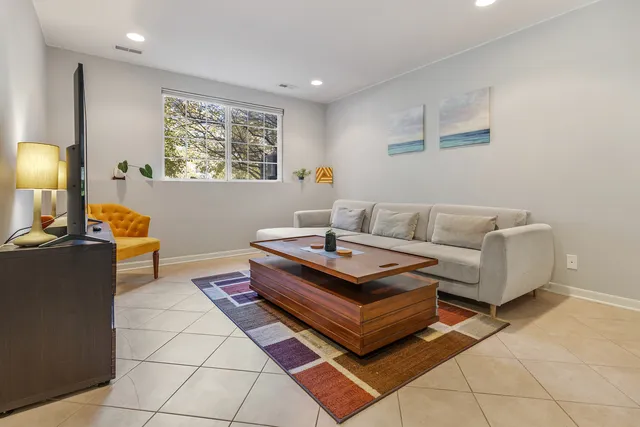 $329,900 | 2451 Anna Way, Elgin, IL 60124