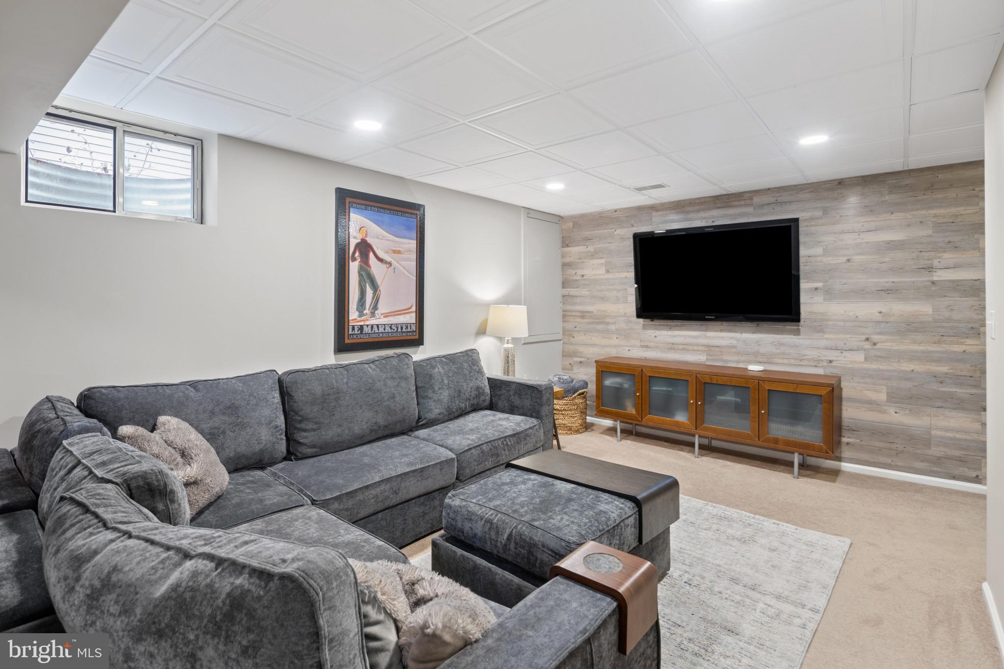 8242 Glenmar Road Ellicott City, MD 21043 - Photo 32 of 43 Gallery Image 32