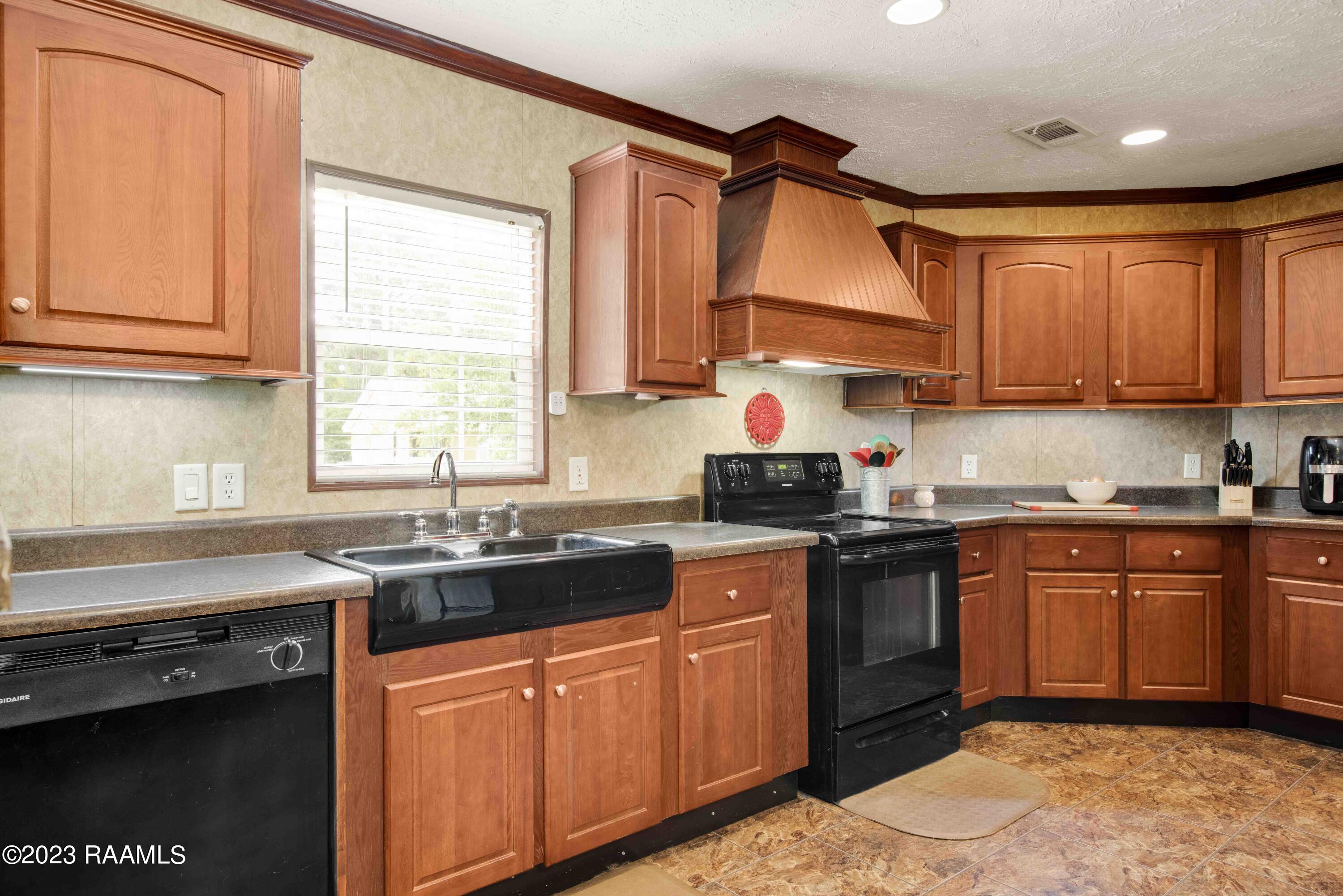 5202 Renie Road Erath, LA 70533 - Photo 10 of 25 5212 Renie Rd-10
