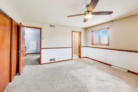 $324,900 | 4255 149th Street, Midlothian, IL 60445