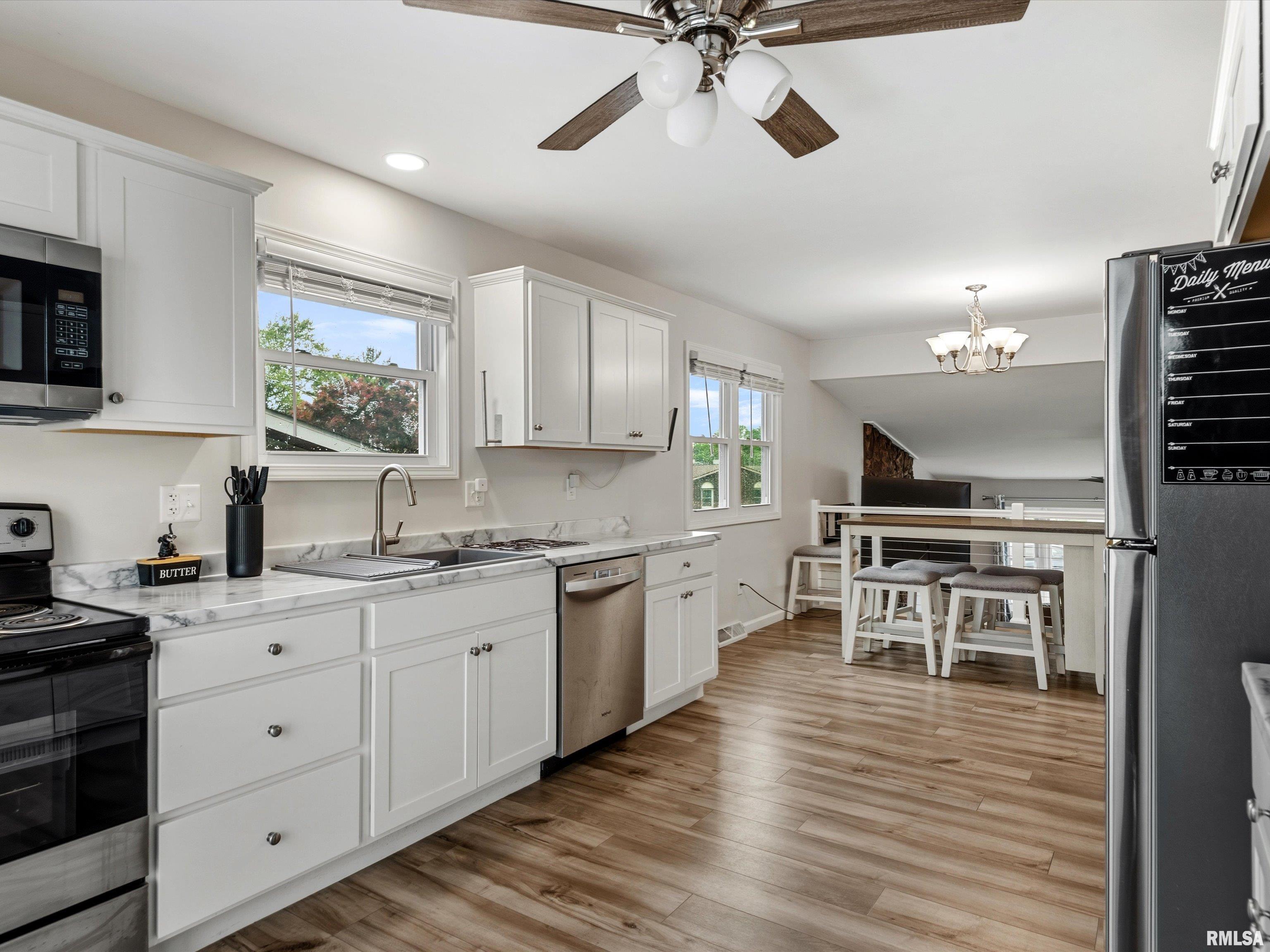 2712 Mead Drive Springfield, IL 62707 - Photo 13 of 32 Gallery Image 13