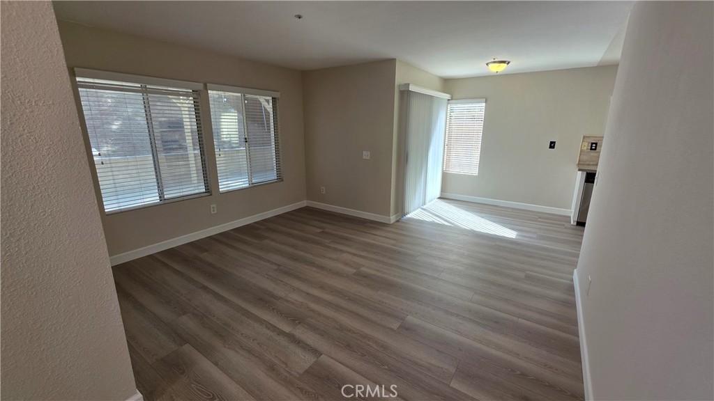 15577 Castellion Road Fontana, CA 92337 - Photo 8 of 38 Family