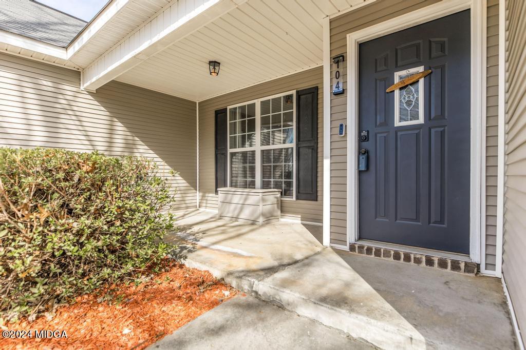 104 Weatherwood Road Kathleen, GA 31047 - Photo 6 of 35 a front view of a house