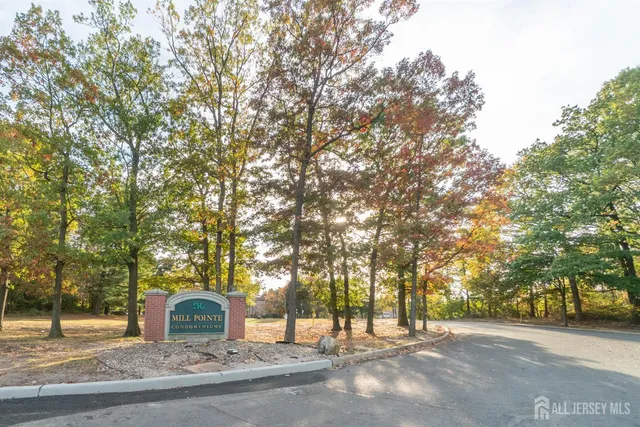 $256,000 | 106 College Drive, Edison, NJ 08817