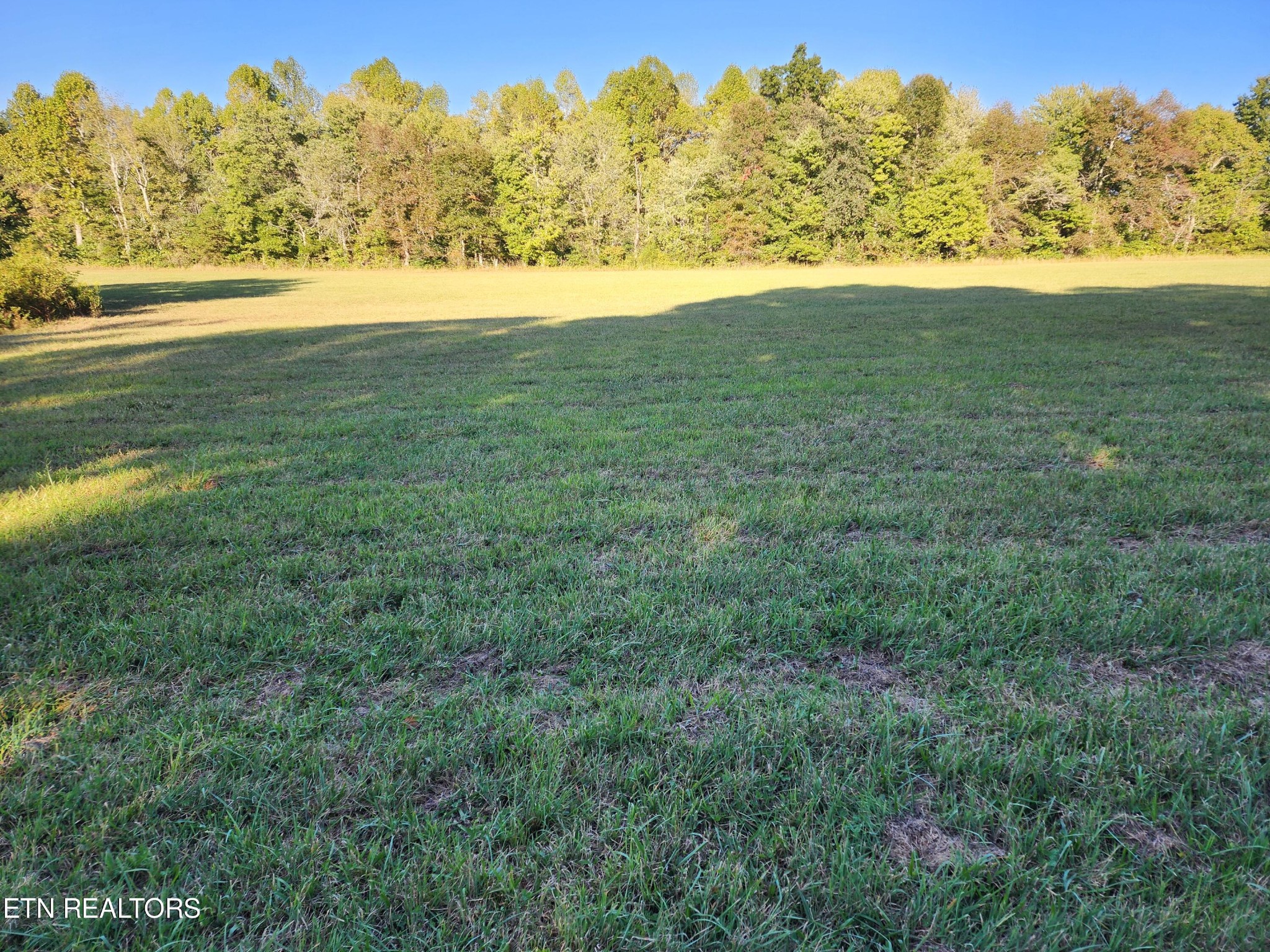 199 Carson Pugh Road Crossville, TN 38571 - Photo 33 of 58 a view of an ocean with a mountain