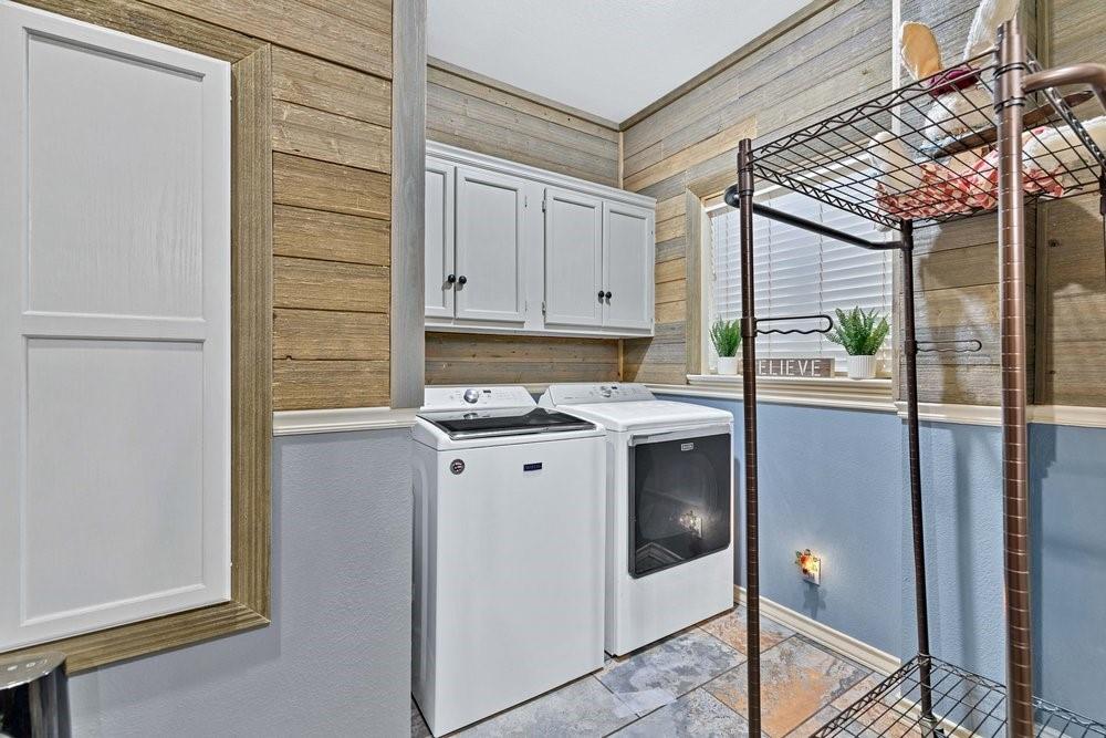 7709 Fm 902 Sherman, TX 75092 - Photo 16 of 39 a kitchen with stainless steel appliances a refrigerator and cabinets