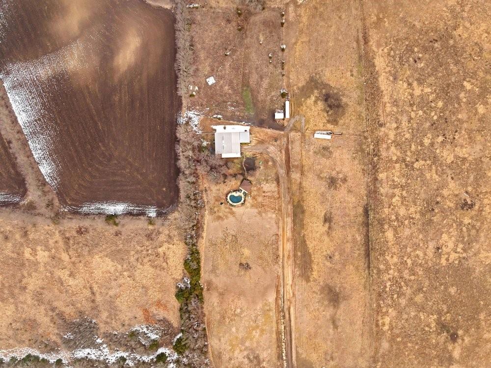 7709 Fm 902 Sherman, TX 75092 - Photo 38 of 39 a bathroom with a shower