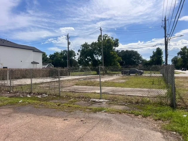 $105,000 | 3202 Laura Koppe Road, Houston, TX 77093