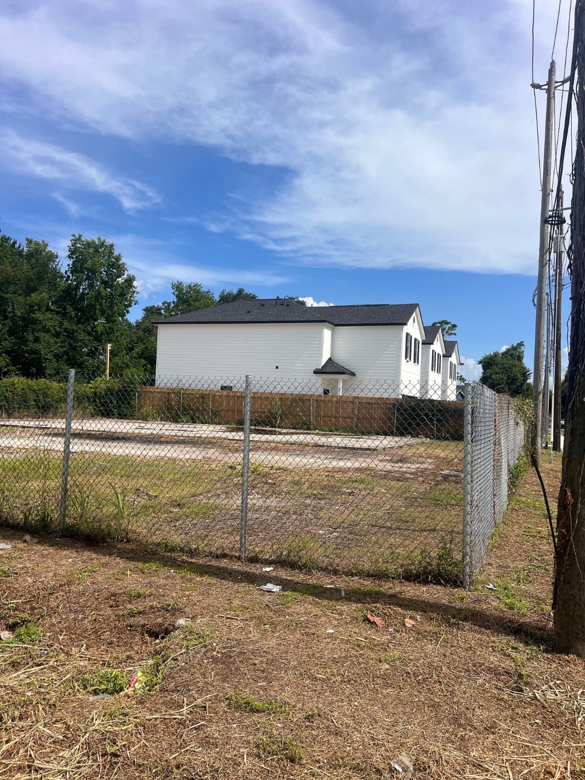 3202 Laura Koppe Road Houston, TX 77093 - Photo 4 of 14 a view of a terrace