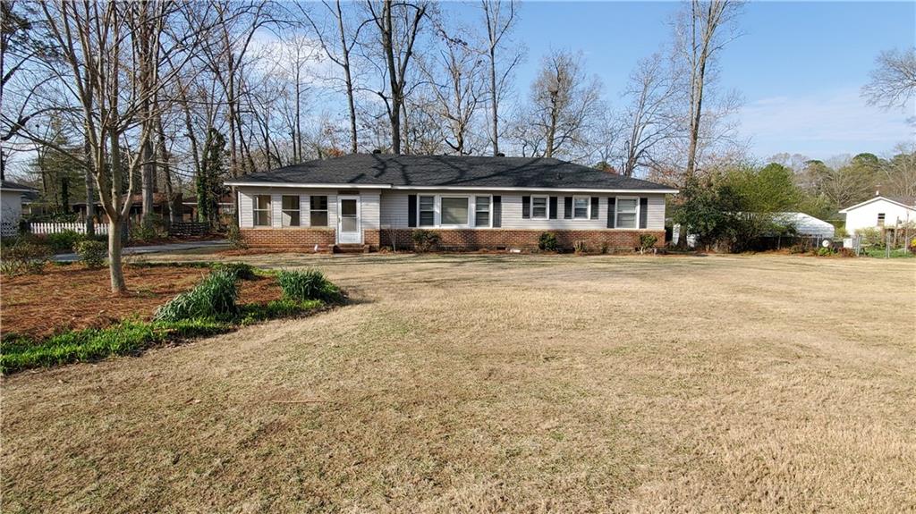 2608 Lake View Drive Rome, GA 30165 - Photo 1 of 1 front view of a house with a yard