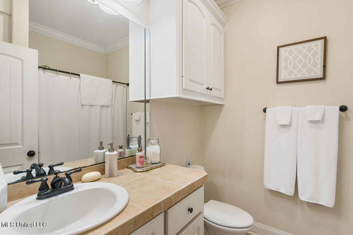 104 Stillhollow Lane Madison, MS 39110 - Photo 21 of 27 104 Stillhollow lane front-23