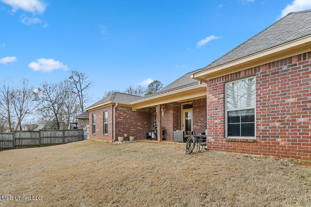 104 Stillhollow Lane Madison, MS 39110 - Photo 27 of 27 104 Stillhollow lane front-22