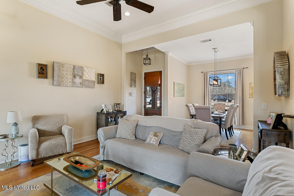 104 Stillhollow Lane Madison, MS 39110 - Photo 4 of 27 104 Stillhollow lane front-6