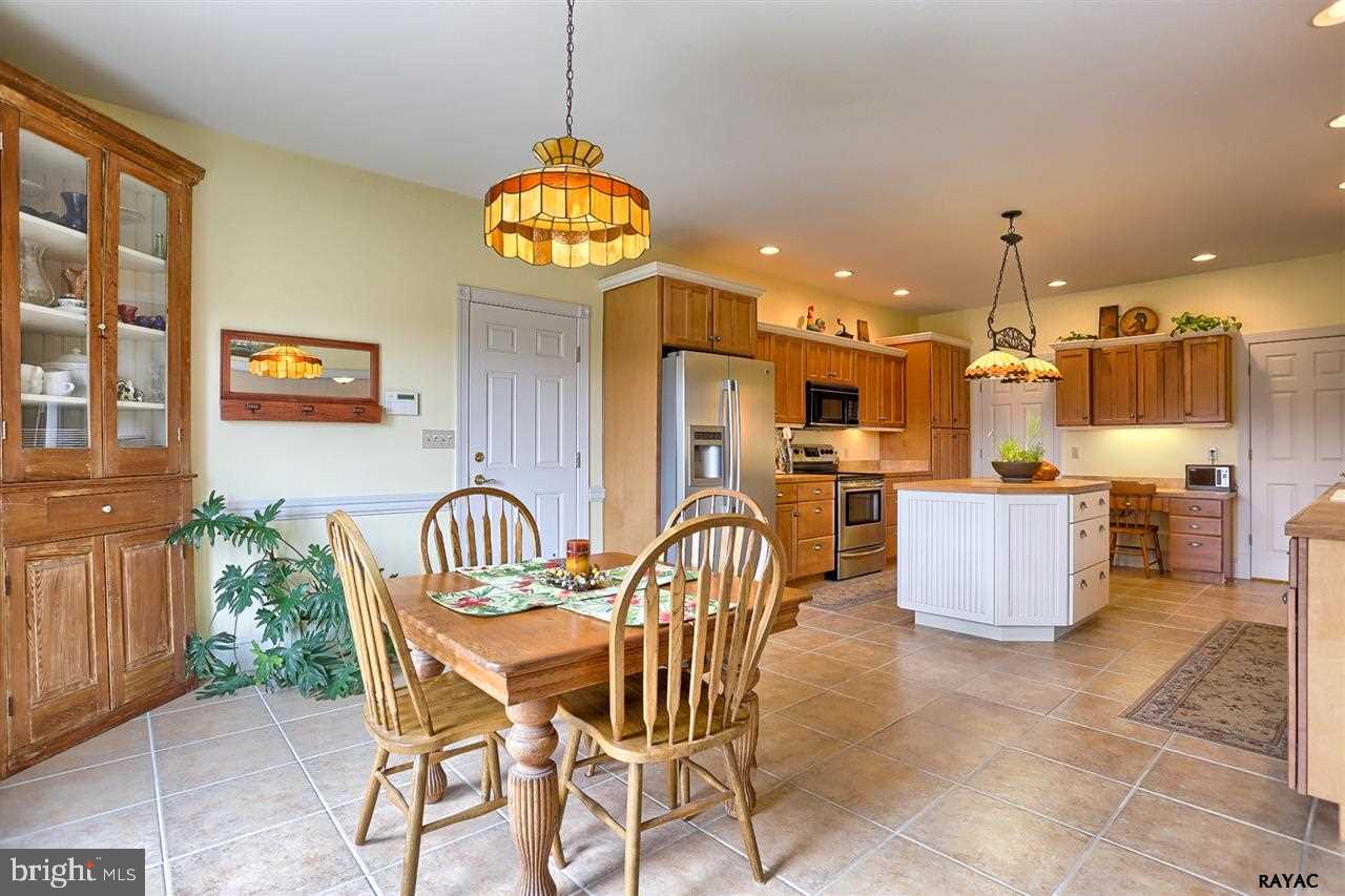 2153 Stoverstown Road Spring Grove, PA 17362 - Photo 19 of 34