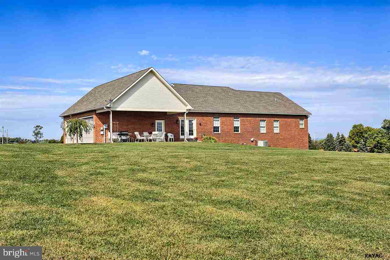 2153 Stoverstown Road Spring Grove, PA 17362 - Photo 6 of 34