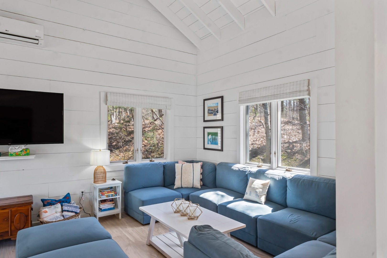 309 Barnes Road Oak Bluffs, MA 02557 - Photo 7 of 35