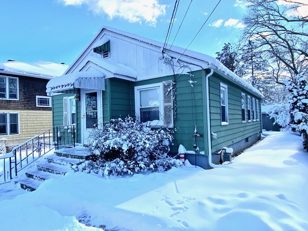 5 Othello Road Worcester, MA 01604 - Photo 3 of 26 Gallery Image 3
