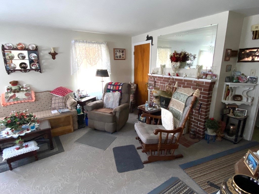 5 Othello Road Worcester, MA 01604 - Photo 10 of 26 Gallery Image 10