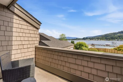 $1,450,000 | 3110 West Lake Sammamish Parkway Southeast, Unit 5, Bellevue, WA 98008
