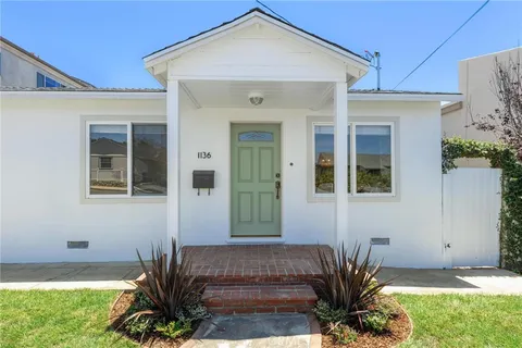 $2,600,000 | 1136 8th Street, Hermosa Beach, CA 90254