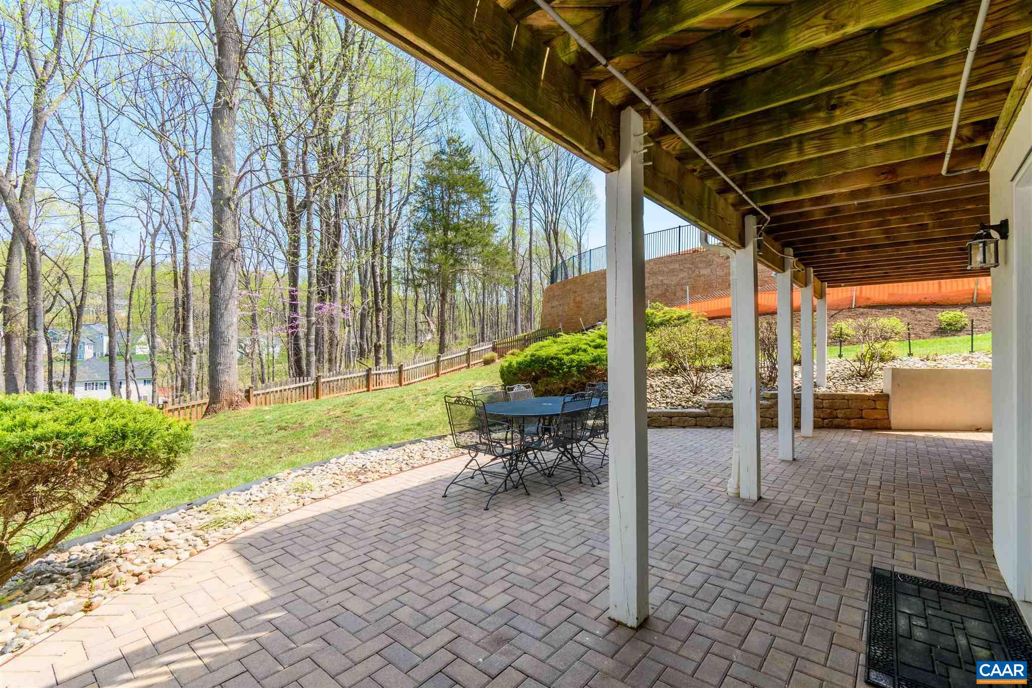 1979 Via Florence Road Charlottesville, VA 22911 - Photo 46 of 48 a garden view with a seating space