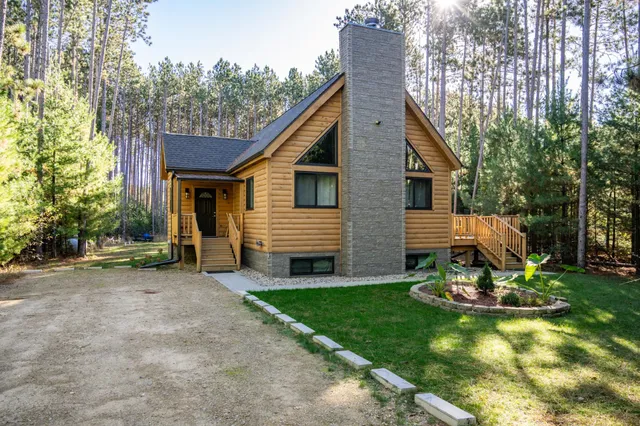 $539,000 | 1782 20th Avenue, Arkdale, WI 54613