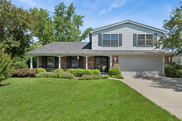 $725,000 | 3934 Joanne Drive, Glenview, IL 60026