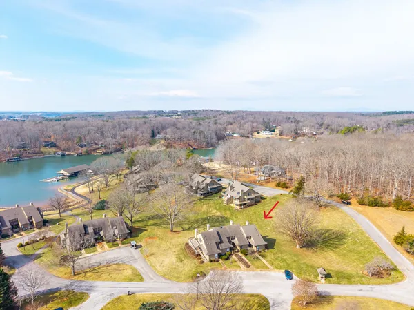 $649,500 | 105 Fawn Haven Lane, Huddleston, VA 24104