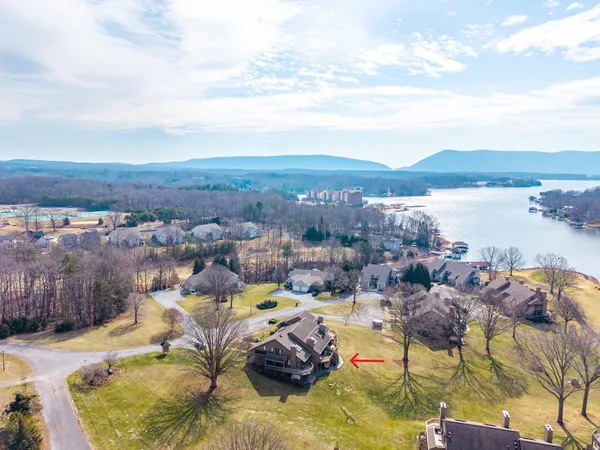 $649,500 | 105 Fawn Haven Lane, Huddleston, VA 24104