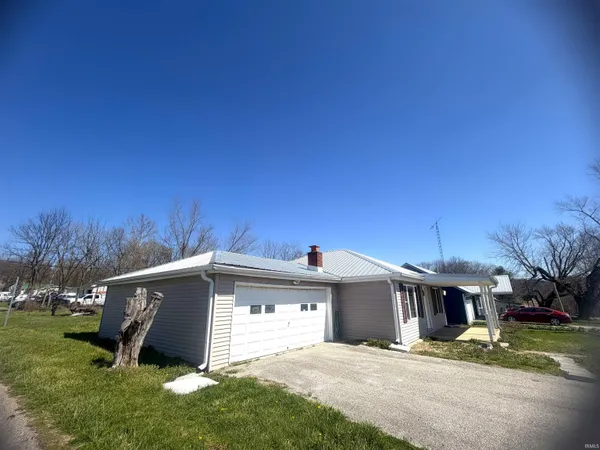 $164,900 | 453 East Oolitic Road, Bedford, IN 47421