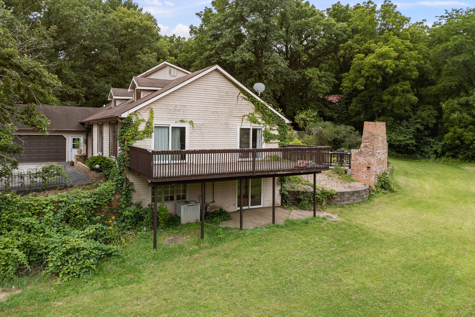 14422 Highway 67 Milan, IL 61264 - Photo 5 of 48