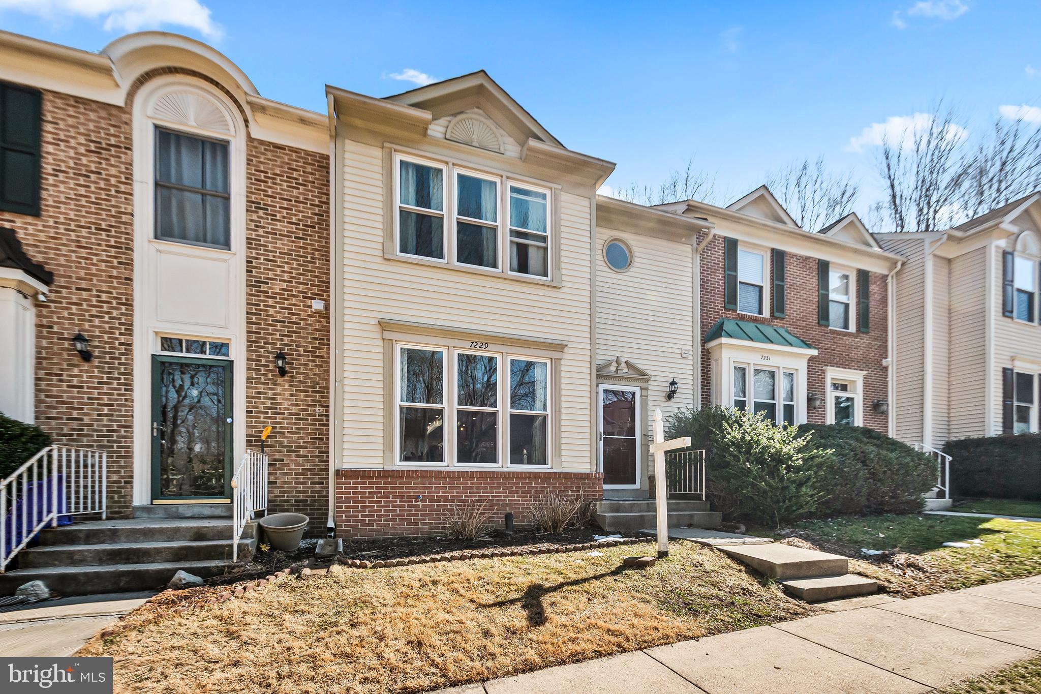 7229 Olde Lantern Way Springfield, VA 22152 - Photo 1 of 32 Front