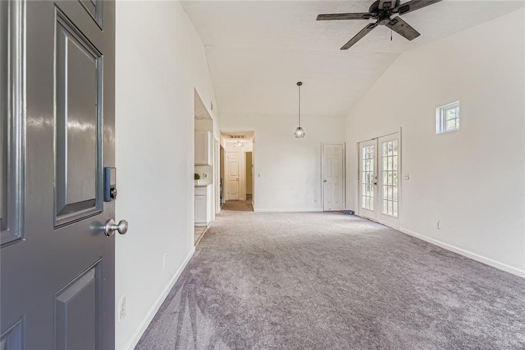 1025 Lakeside Circle Covington, GA 30016 - Photo 5 of 32