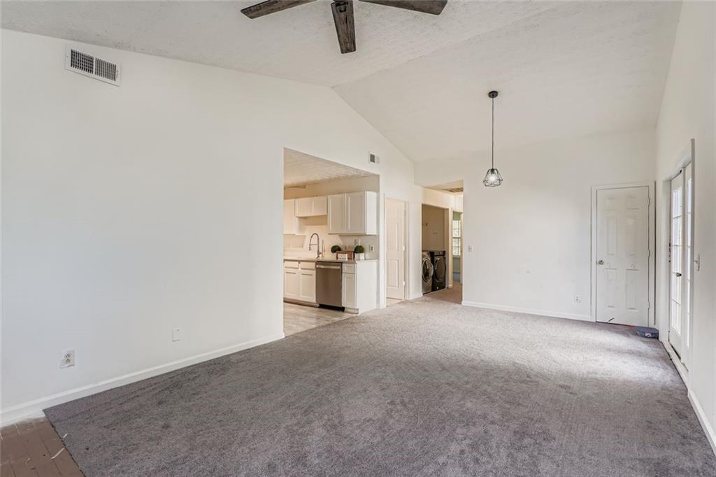 1025 Lakeside Circle Covington, GA 30016 - Photo 9 of 32