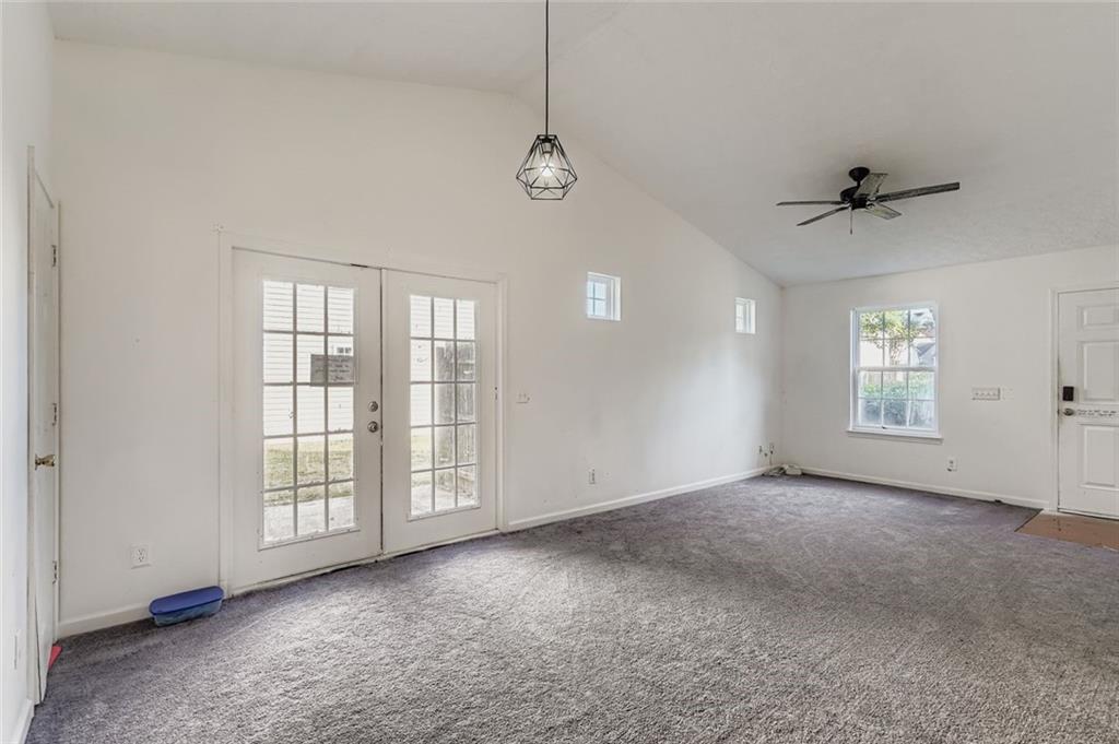 1025 Lakeside Circle Covington, GA 30016 - Photo 10 of 32