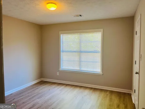 $2,295 | 94 Malvern Hill, Sharpsburg, GA 30277