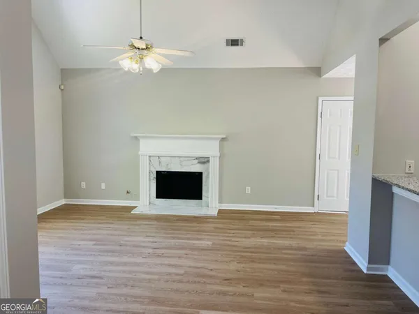 $2,295 | 94 Malvern Hill, Sharpsburg, GA 30277