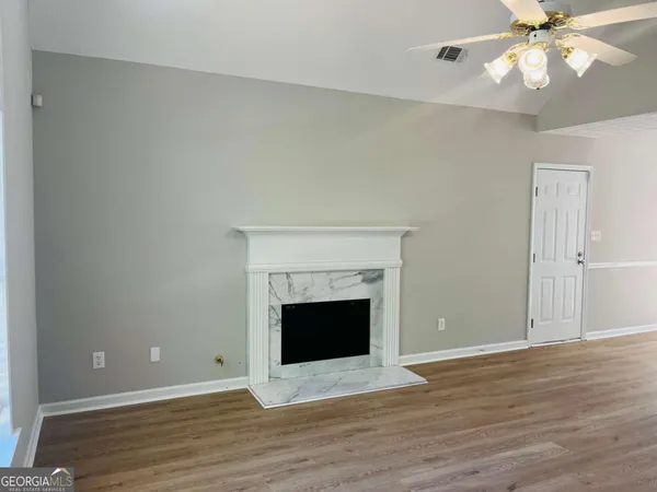 $2,295 | 94 Malvern Hill, Sharpsburg, GA 30277