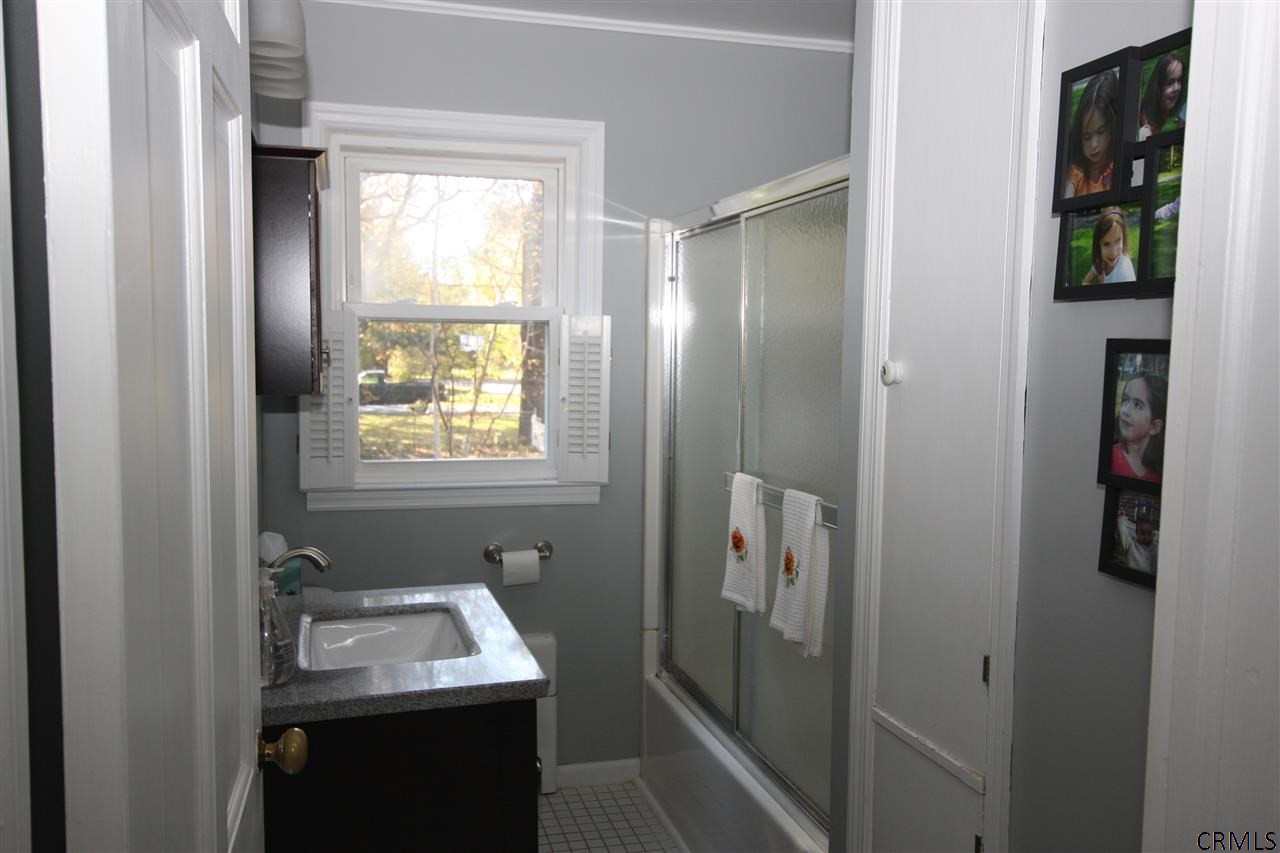 111 Winne Road Bethlehem, NY 12054 - Photo 12 of 25 Photo 12