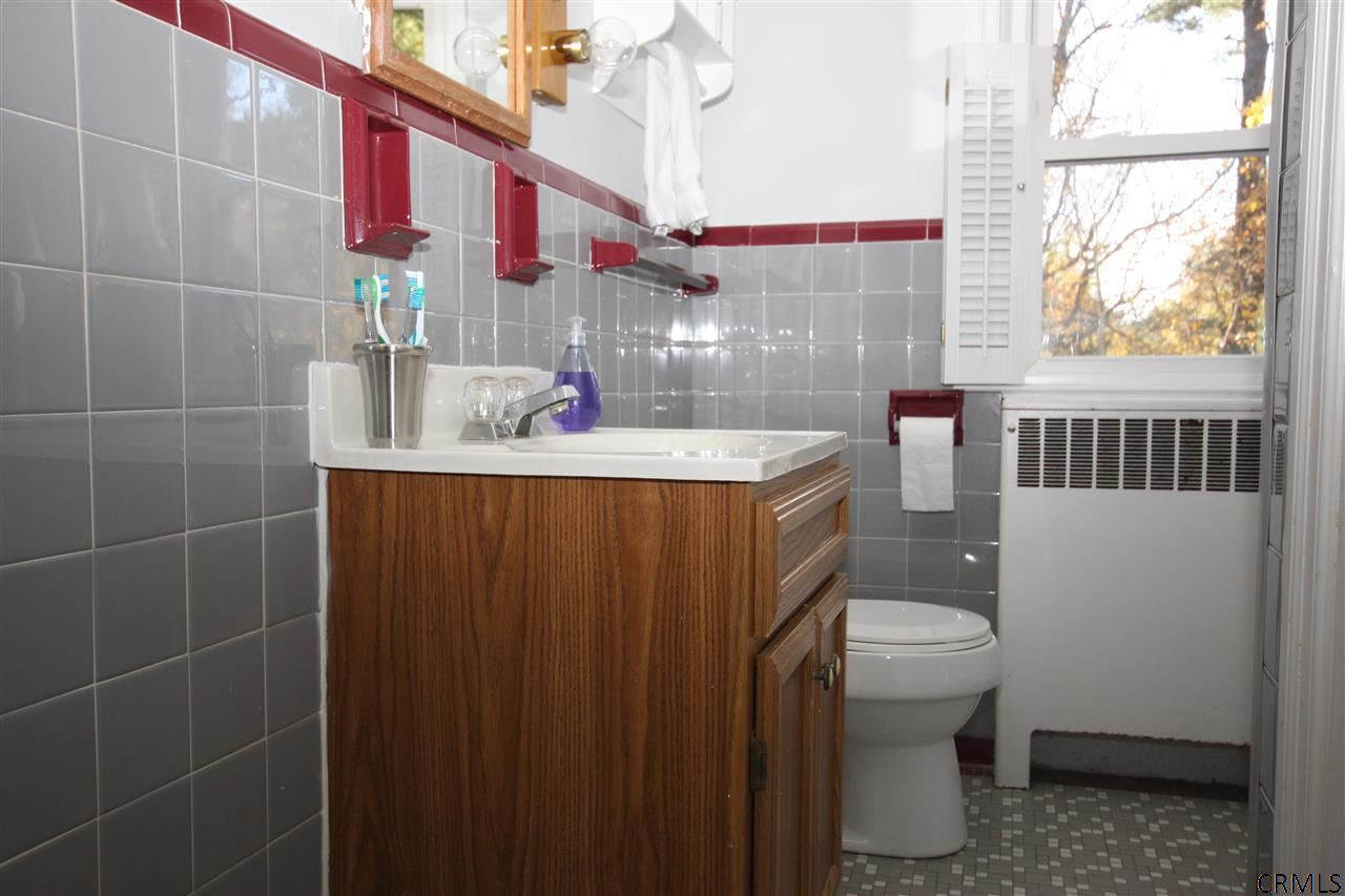 111 Winne Road Bethlehem, NY 12054 - Photo 18 of 25 Photo 18