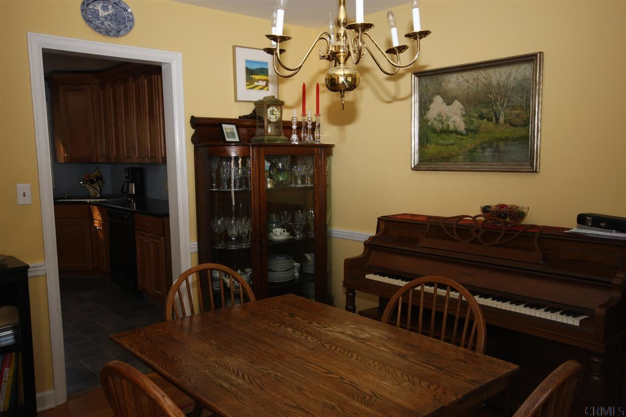 111 Winne Road Bethlehem, NY 12054 - Photo 6 of 25 Photo 6