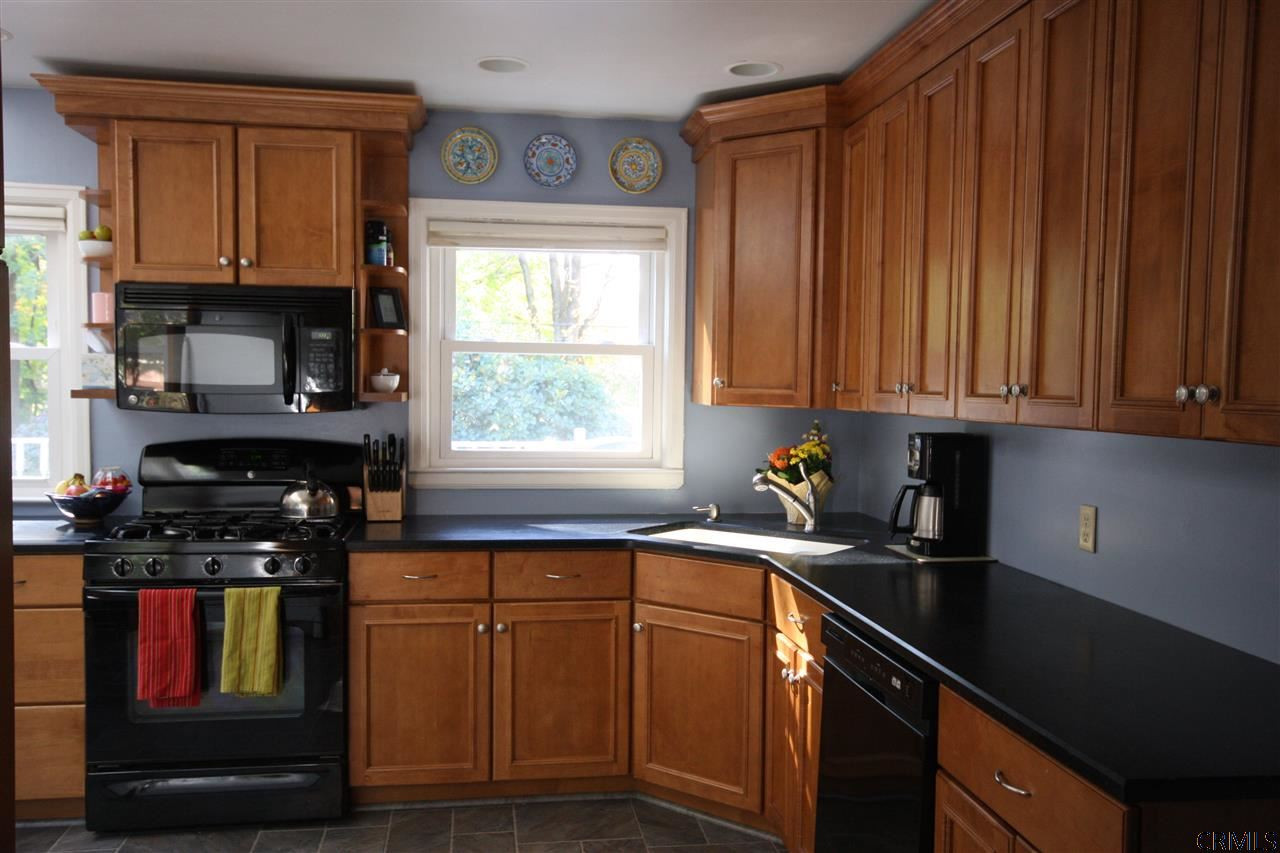 111 Winne Road Bethlehem, NY 12054 - Photo 7 of 25 Photo 7