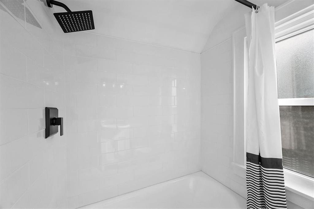 508 Maple Street West Mifflin, PA 15122 - Photo 23 of 31 a bathroom with a shower