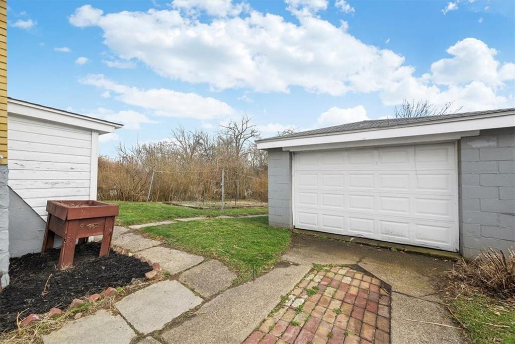 508 Maple Street West Mifflin, PA 15122 - Photo 25 of 31 a backyard of a house with table and chairs