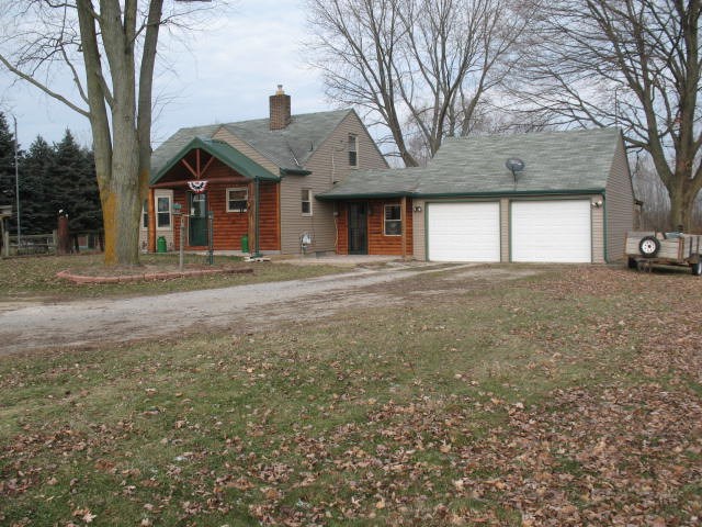 6020 Farrand Road Clio, MI 48420 - Photo 7 of 37 50001933-6.JPG