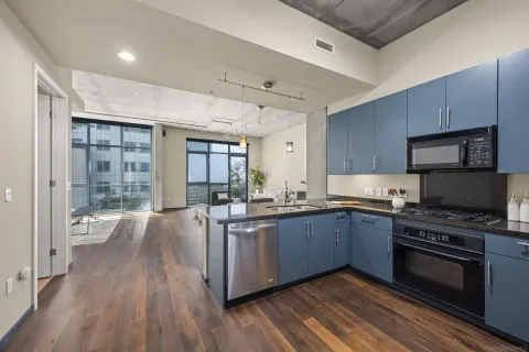 $530,000 | 527 Tenth Avenue, Unit 302, San Diego, CA 92101